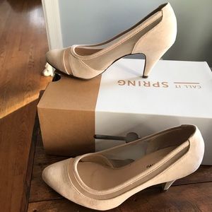 Beautiful creme heels!